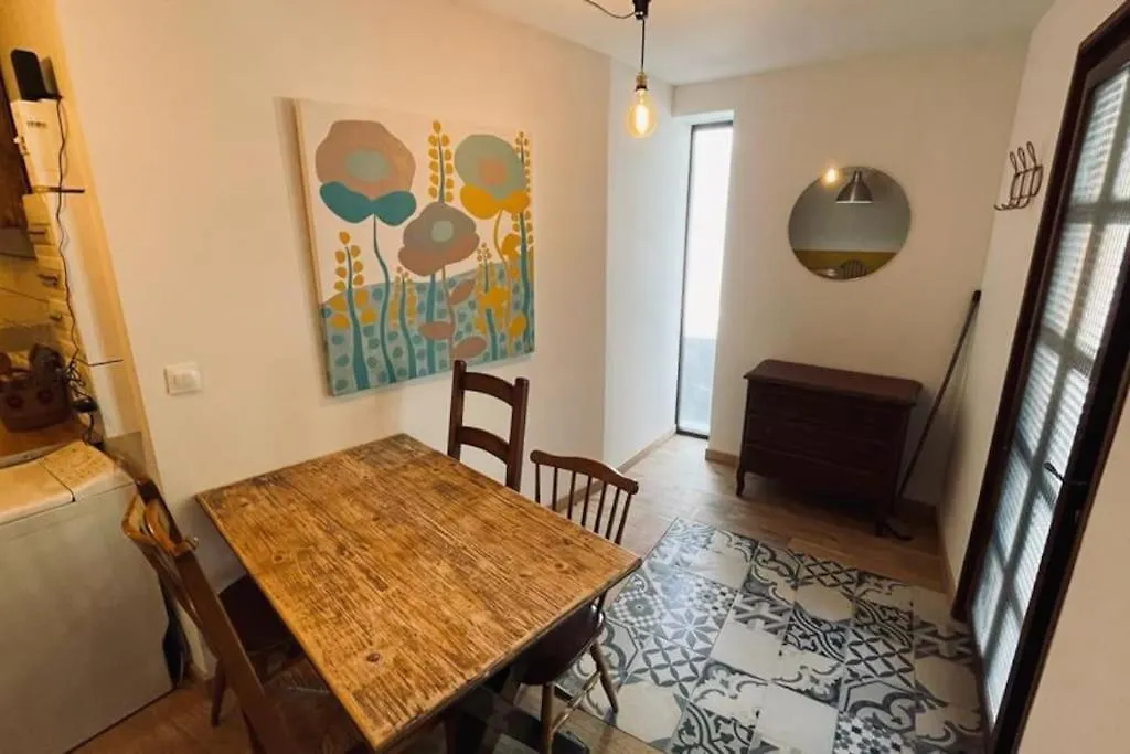 Joli Logement Au Calme Vesonne France
